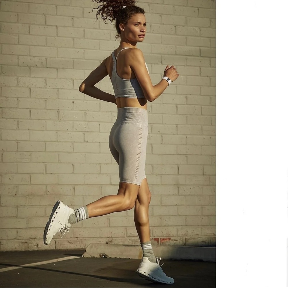 On Cloudnova Trainers